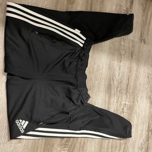 ADIDAS soccer sweats ⚽️